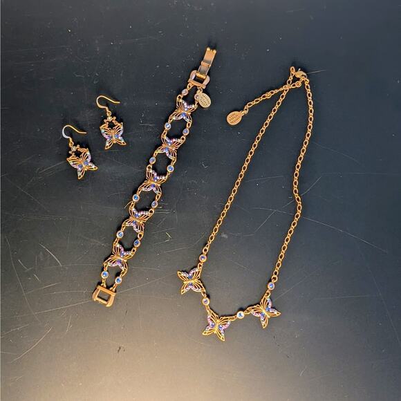 Anne Koplik Designs Butterfly Jewelry Set – Swarovski Crystal Vintage Inspired - Picture 4 of 5